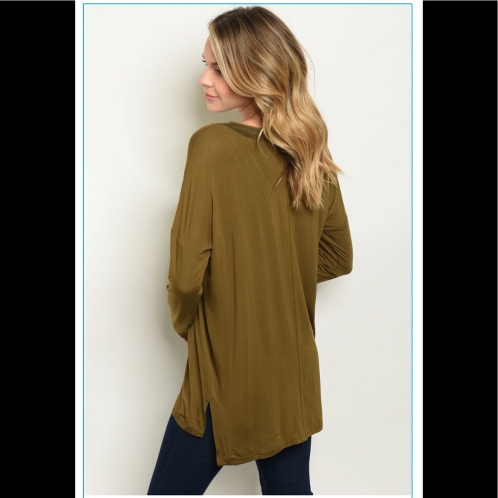 ❤️pretty olive top - Picture 3 of 4